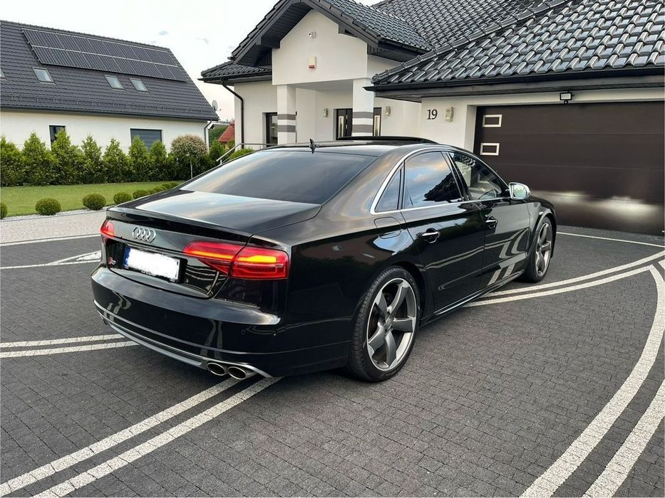 Auto Samochód do ślubu Audi S8