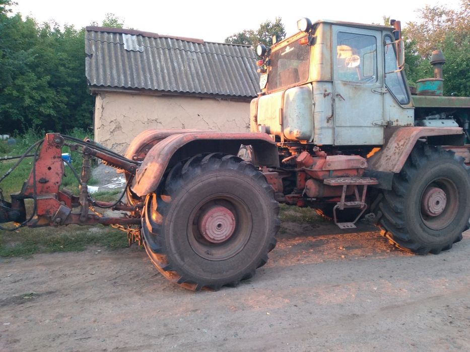 Продам Т 150 разом з оборотним плугом Kuhn 4+1