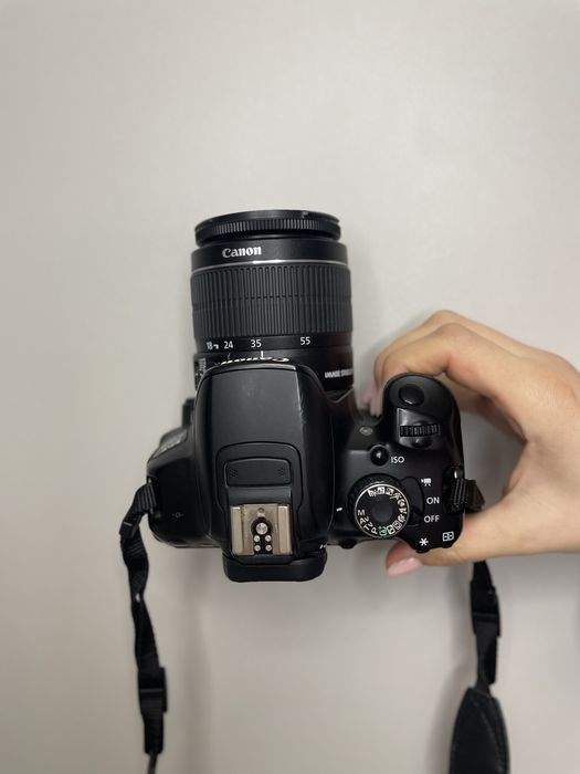 Фотоапарат Canon 650d