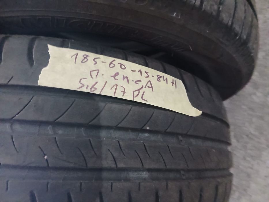 4 Pneus 185/60R15 Michelin