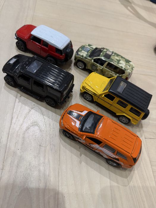 Металеві машинки модельки Porsche Lamborghini Mercedes Mustang Geep