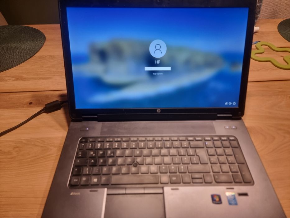 HP zbook 17 G2 używany
