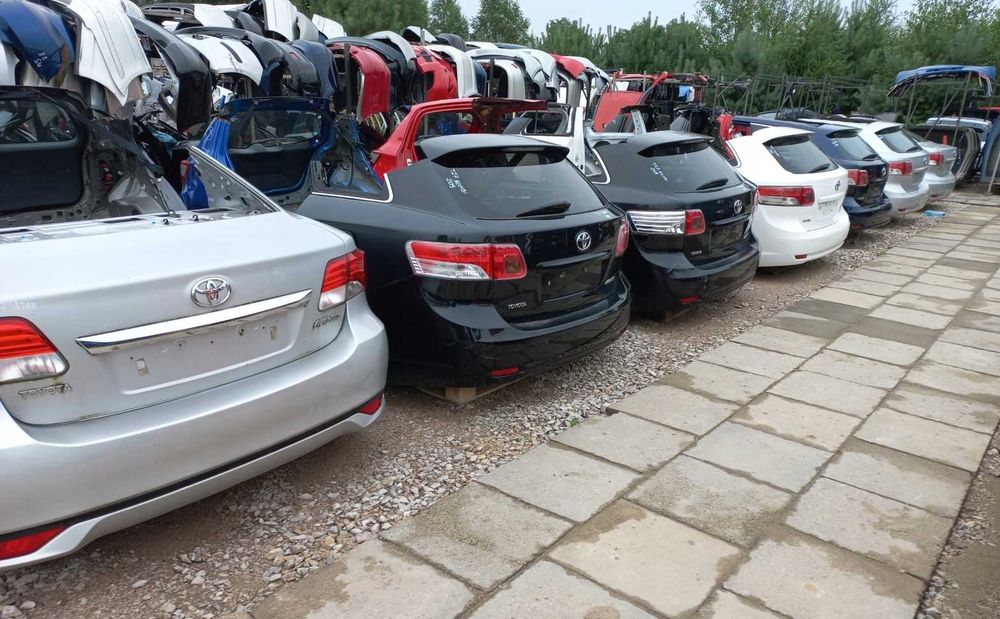 Toyota FJ Cruiser Бампер деталь разборка тойота запчастини