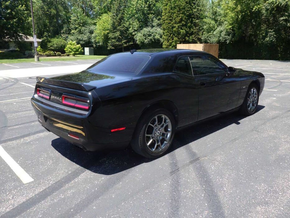 Dodge Challenger GT      2017