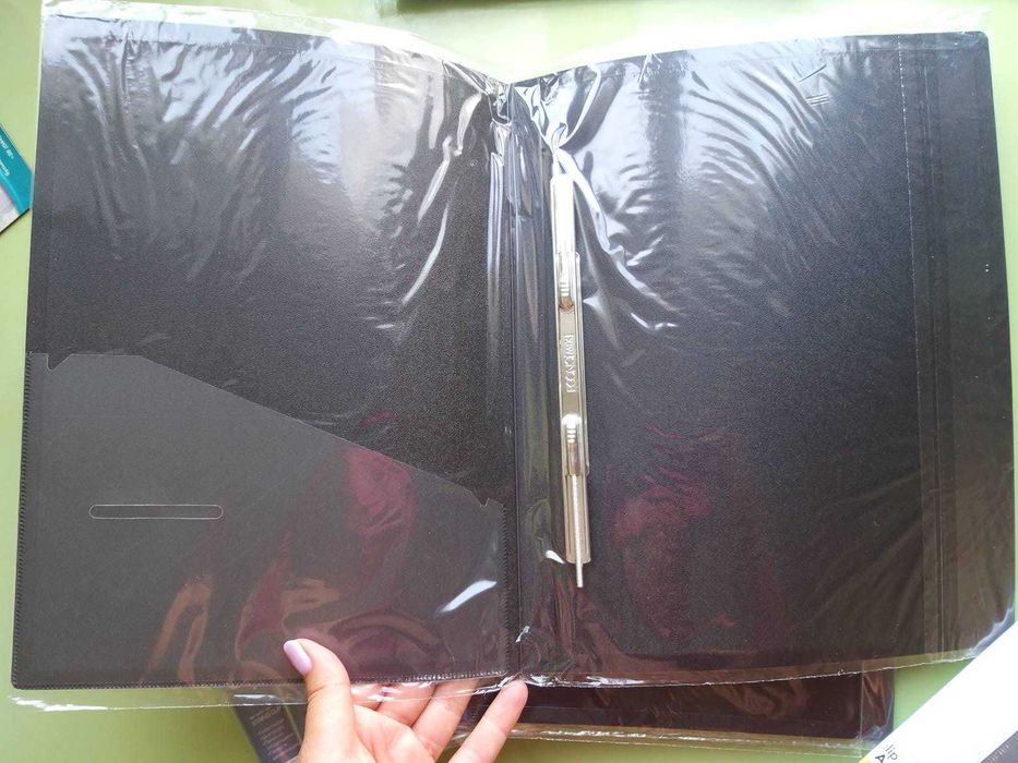 Папка-скоросшиватель пластиковая с перфорацией Индекс-разделители