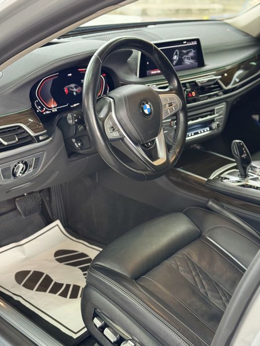 Продам Bmw 7 серії 740і b58