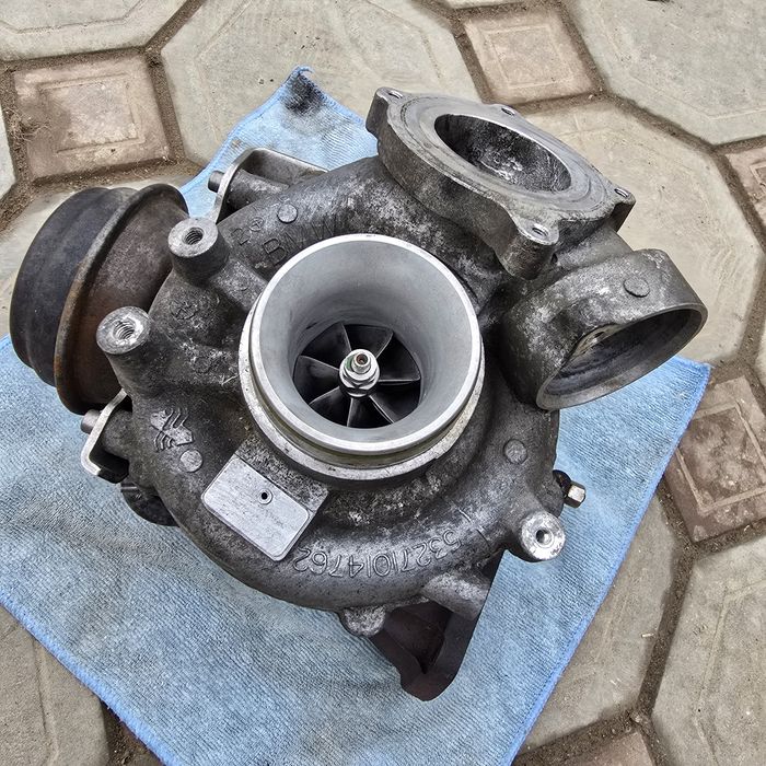 Продам турбину, задние фонари БМВ Е70 40D Рстайл