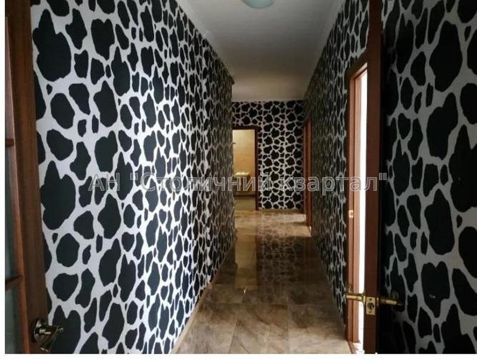 Голосеевский Моторный переулок 9а трекомнатная