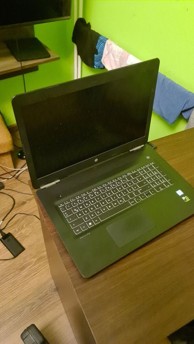 Laptop HP Pawilion, 17 cali, i7-8750H, 16GB, 128 SSD+2TB, GTX 1050