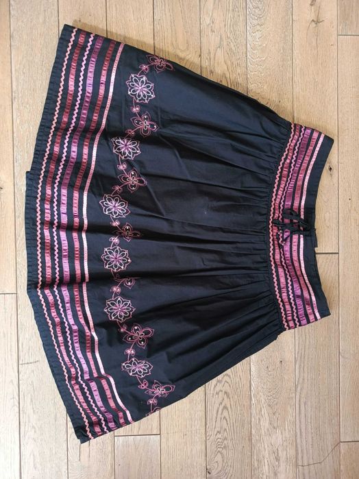 Folkowa spódnica boho etno w kwiatki w paski