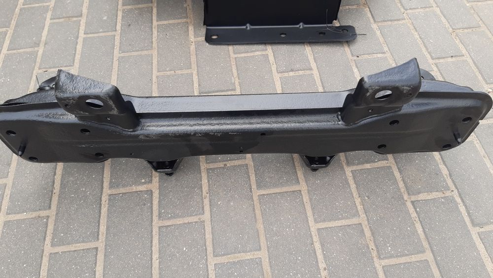 Belka przednia suzuki grand Vitara