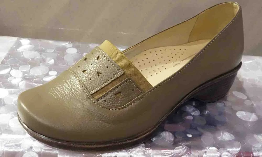 Czólenko mokasyny szersze damskie  koturn 3 nr.36