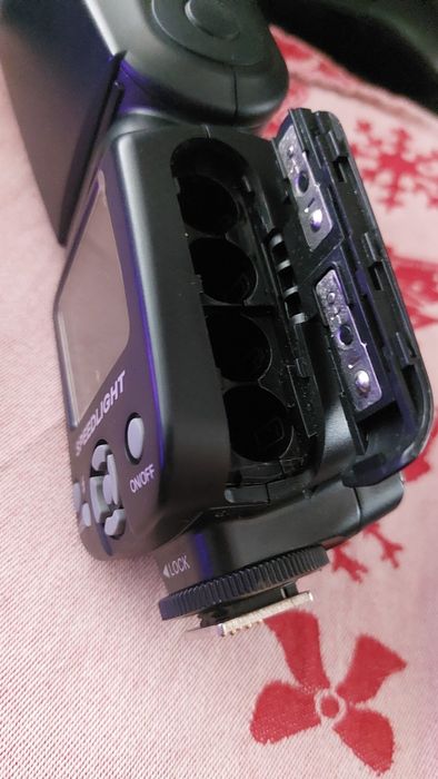 Neewer Speedlight NW985 Flash para Câmaras