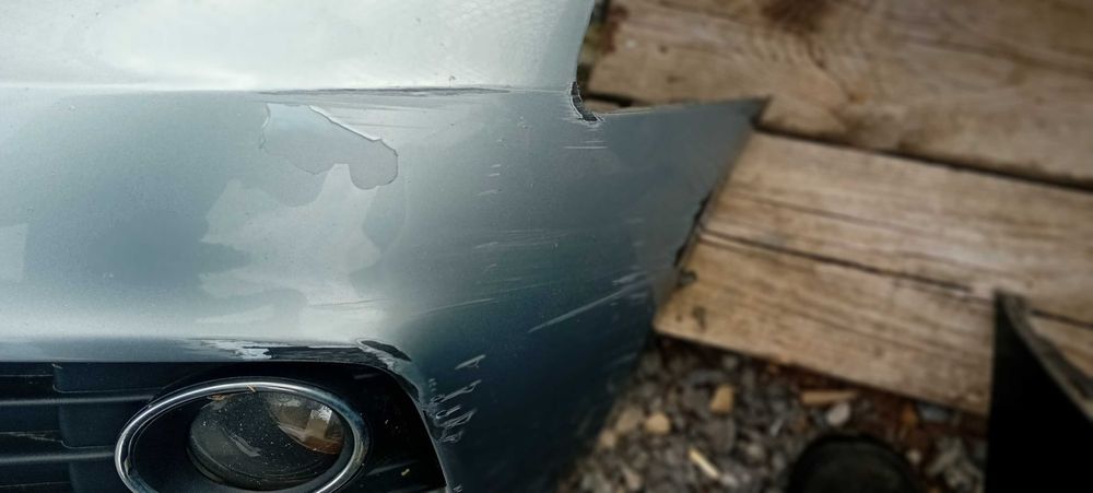 Audi-a4-b8-zderzak-przod-przedni-ly7g