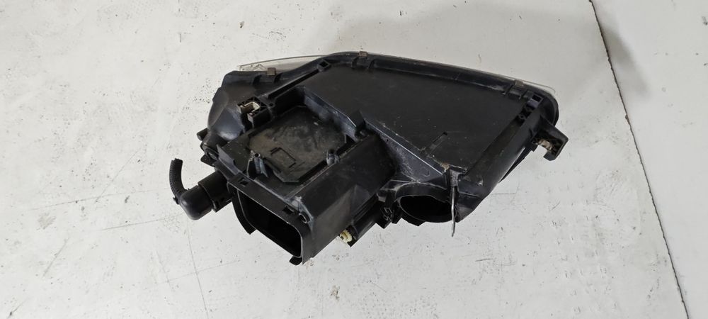 AUDI A3 8P HALOGEN Prawa Lampa Prawy Przód cena za 1 sztuke