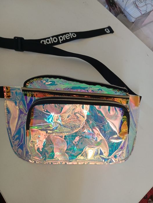 Bolsa de cintura brilhante