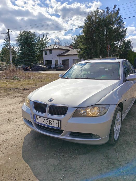 BMW E90 320i sprzedam