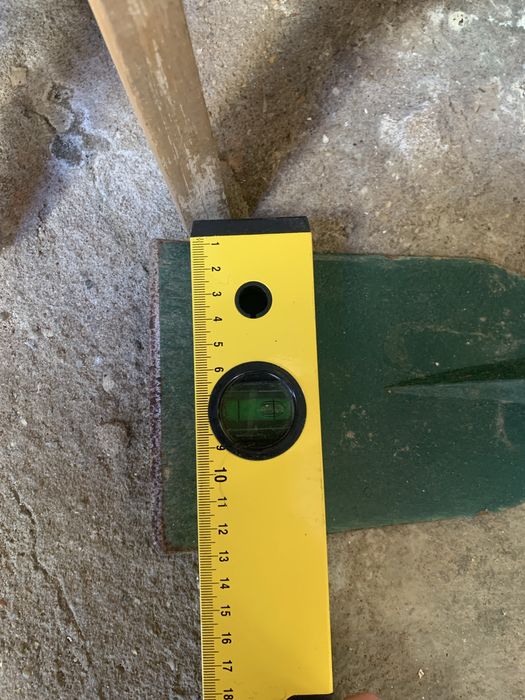 Sachola / enxada com cabo