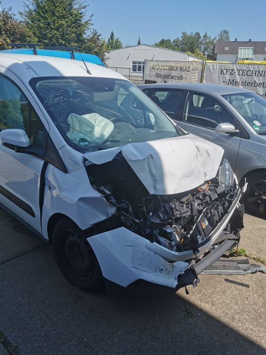 Ford Courier