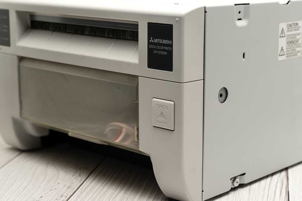 Impressora fotográfica Profissional Mitsubishi CP-D70DW
