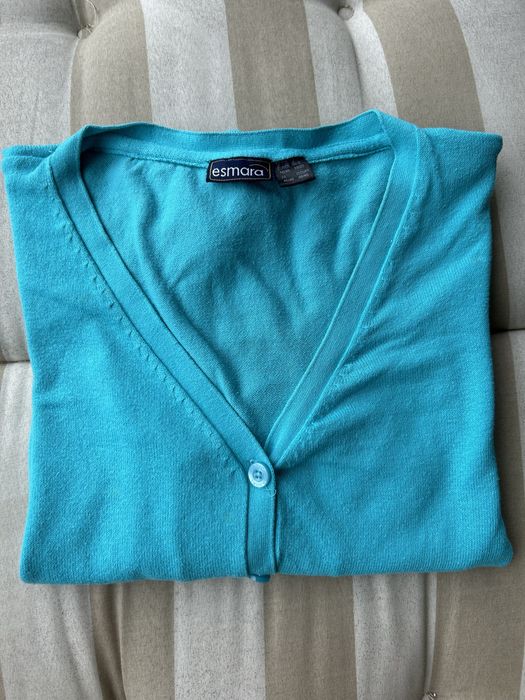Sweter na guziki kardigan turkusowy dekolt serek