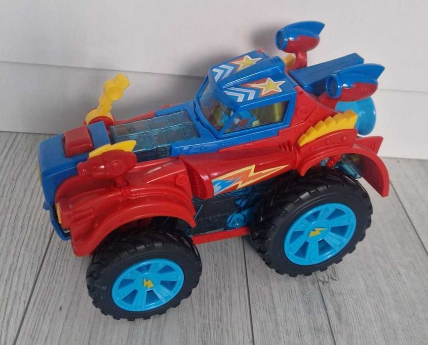 SuperZings S Hero Truck Monster Roller