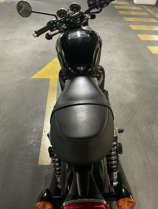 Triumph T100 Black