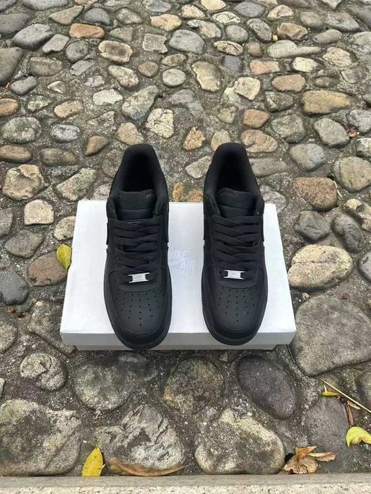 Nike Air Force 1 Low '07 Black R.43