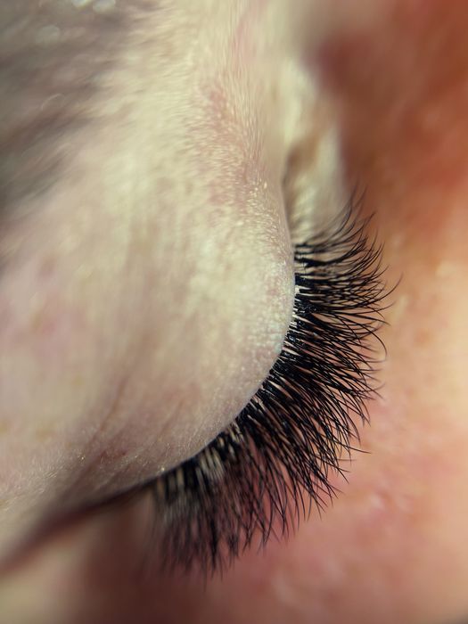 Нарощування та ламінування вій