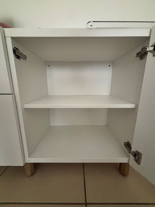 Aparador BESTA Ikea