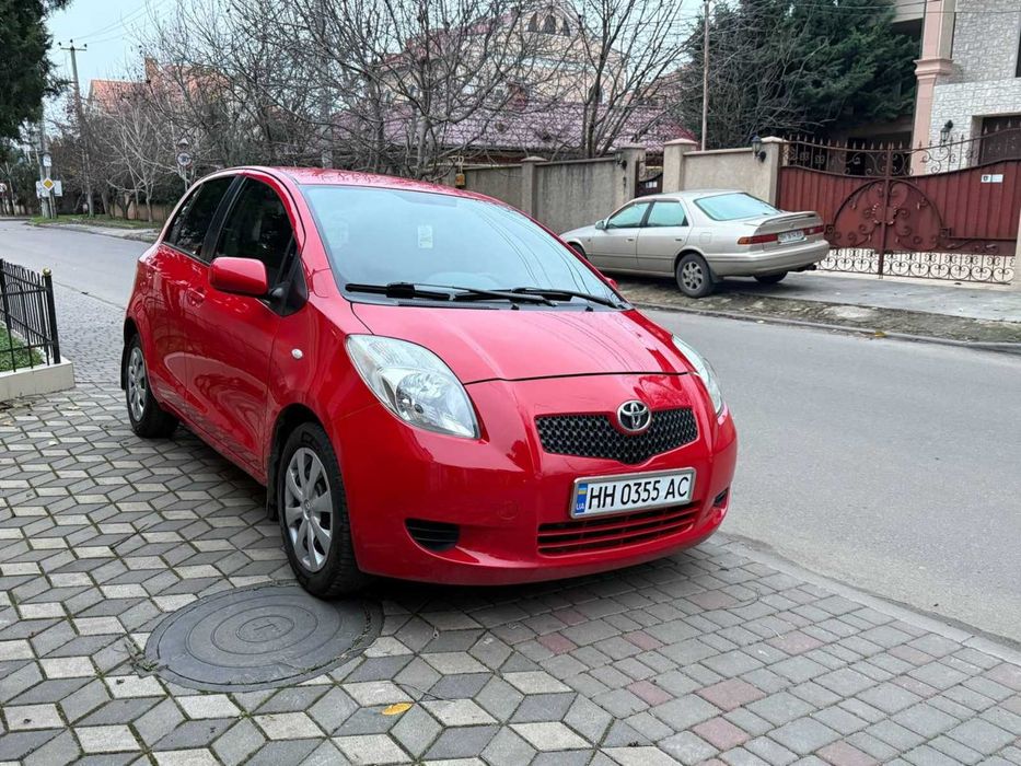 Продам  Toyota Yaris АВТОМАТ Газ-Бензин