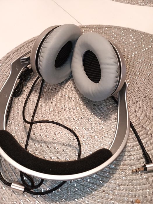 Przewodowy otwarty Sennheiser HD497