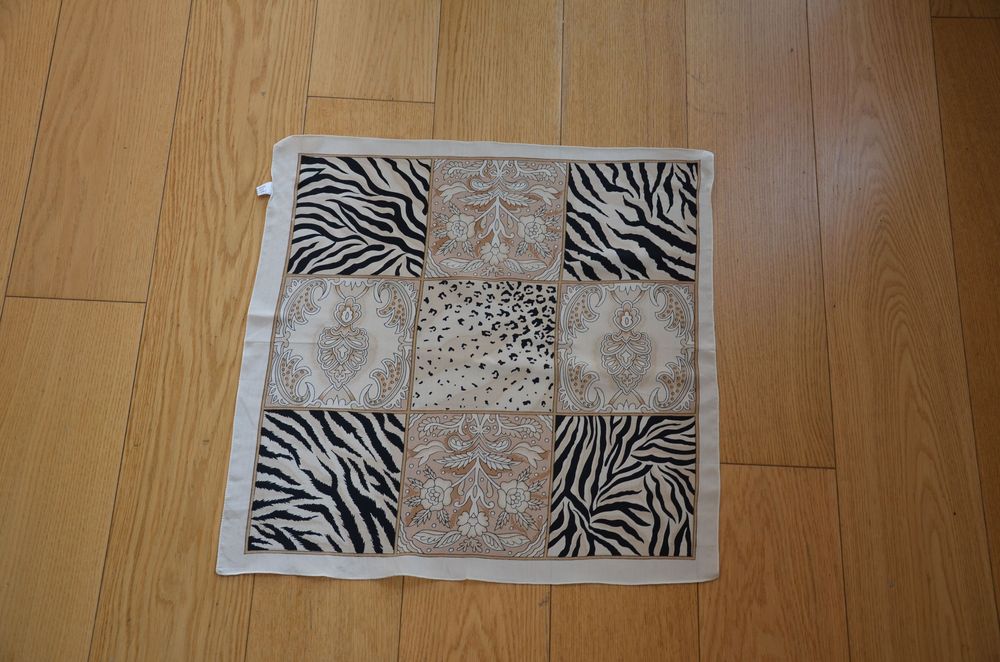 przepiękna chusta/apaszka 100% jedwab silk  50x51cm