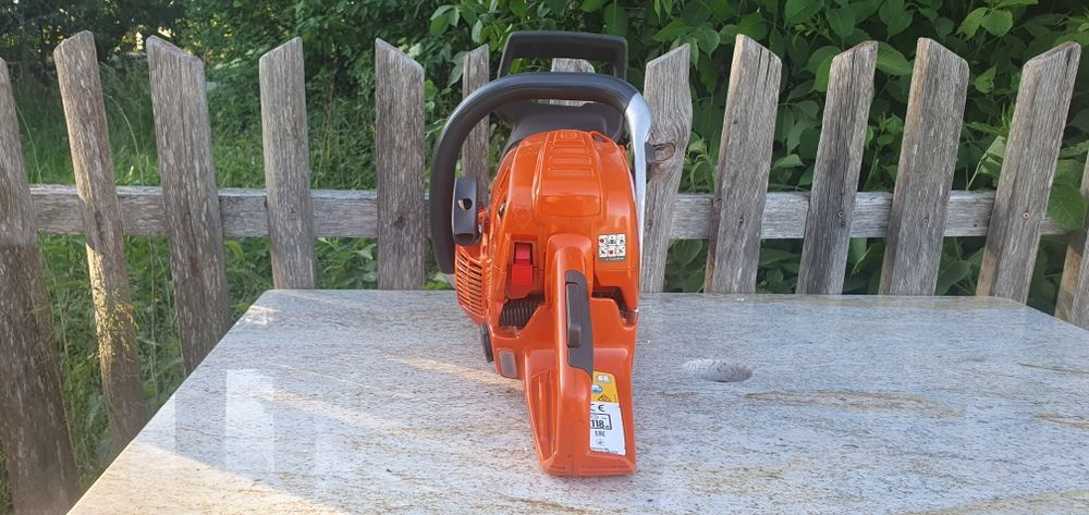 Pilarka Husqvarna Professional 555