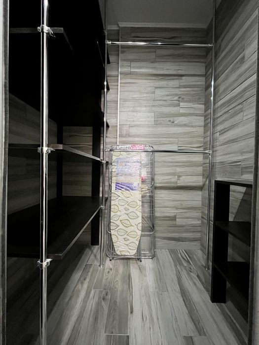 Світло парк, 2 пов, м. Видубичі 10 хв пішки, 1кімнатна