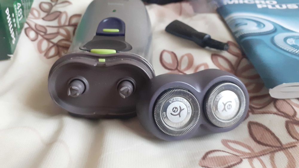 Электрическая бритва PHILIPS Philishave HQ-481