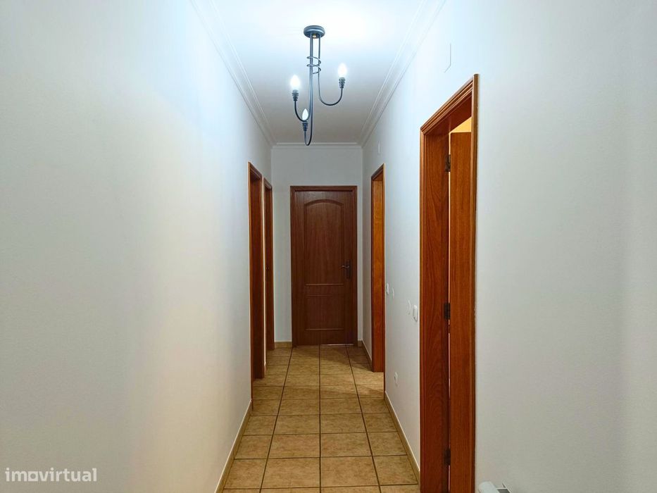 Apartamento T3 c/lugar de garagem