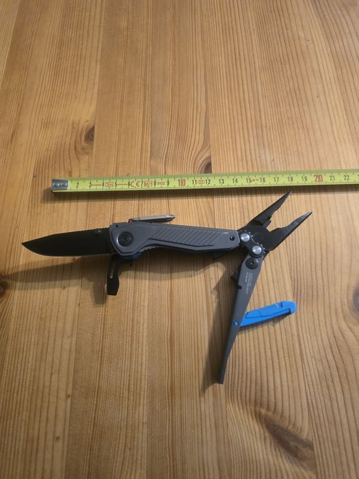 Multitool sog flash mt