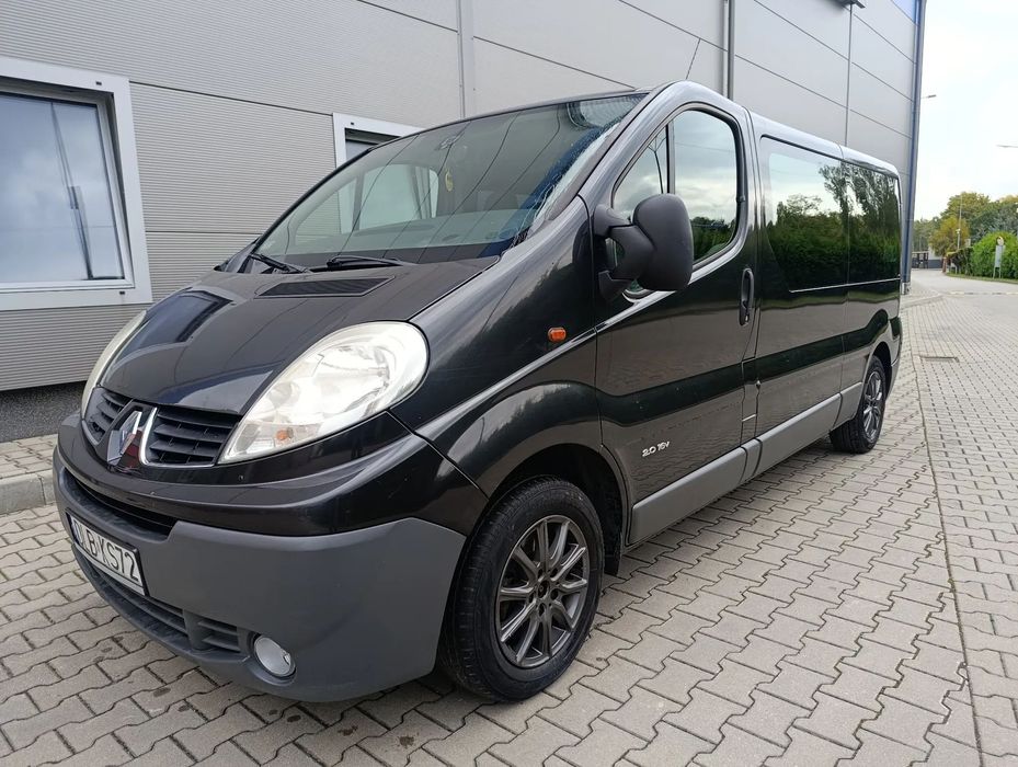 Renault Trafic Renault Trafic Long z LPG 9 osobowy