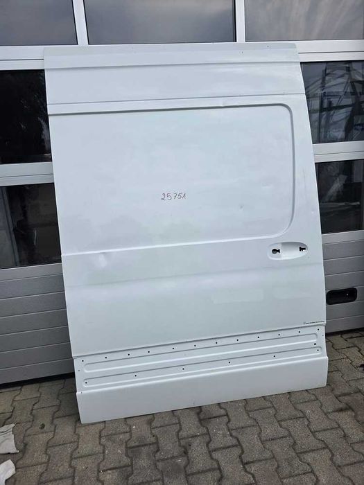 Mercedes Sprinter W907 W910 Drzwi Prawe Przesuwne Boczne