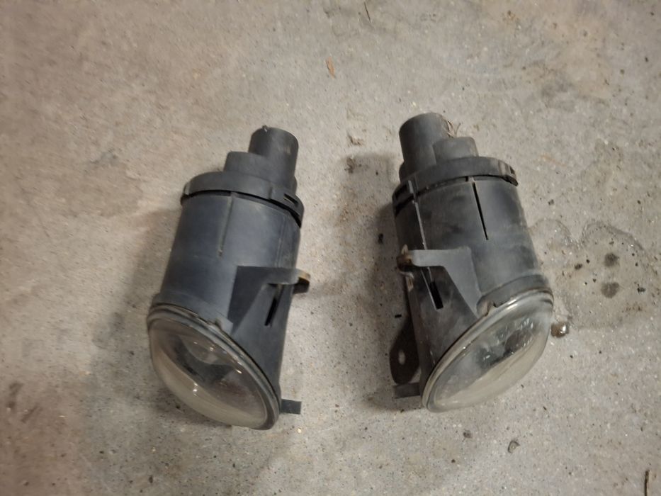 Halegen światło przeciwmgielne passat b5 fl