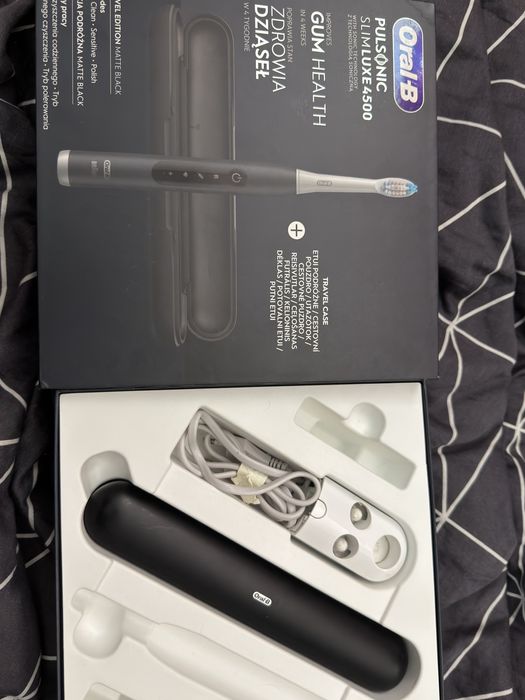 Oral-B Pulsonic SlimLuxe 4500 Black Edition