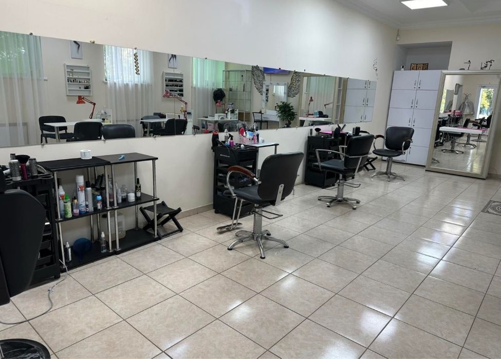 Сдам в аренду место парикмахера