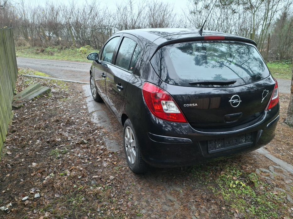 Opel Corsa 1.2b 2009