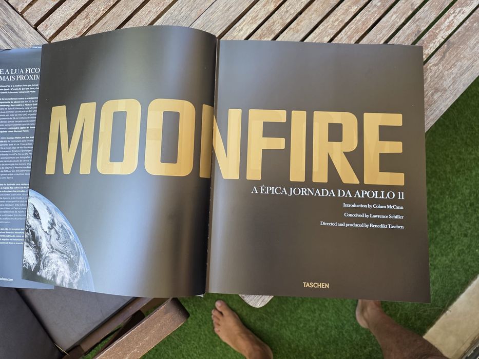 Livro MOONFIRE sobre a ida á Lua