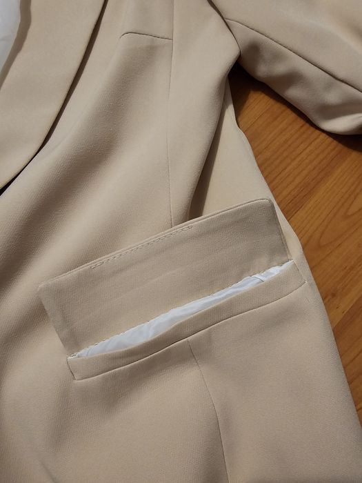 Жакет приталений