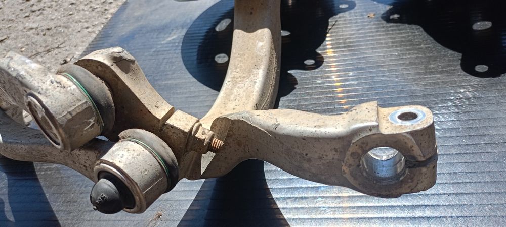 Zwrotnica piasta prawy przód Audi A8 D3