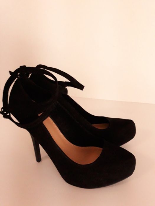 Sapatos de salto 38 NOVOS
