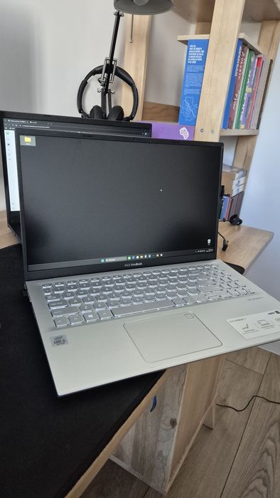 ASUS VivoBook 15 K512JA / K512J