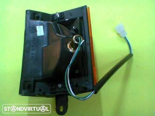 farolins pisca frente Mitsubishi Canter Fe331 Fe444 1991-1996 (novos)